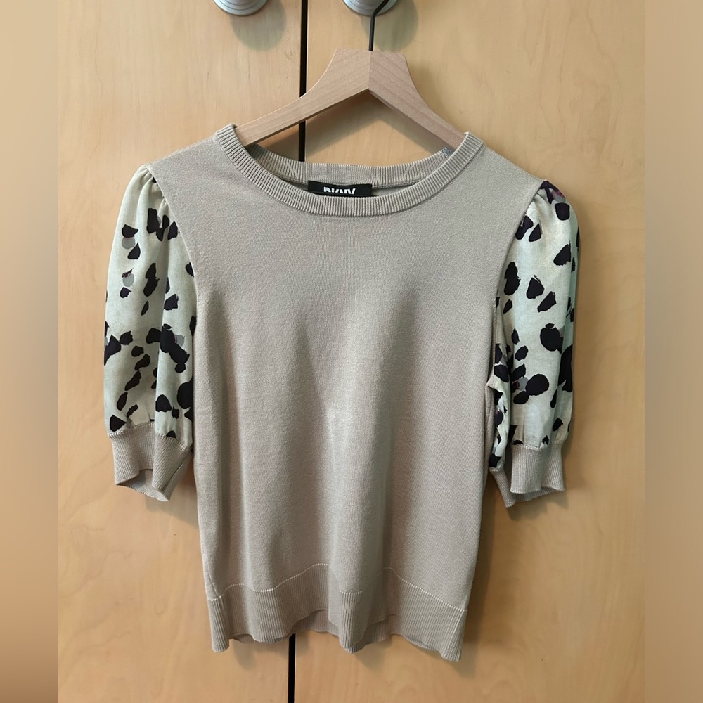 NEW WITH TAGS DKNY Top size S